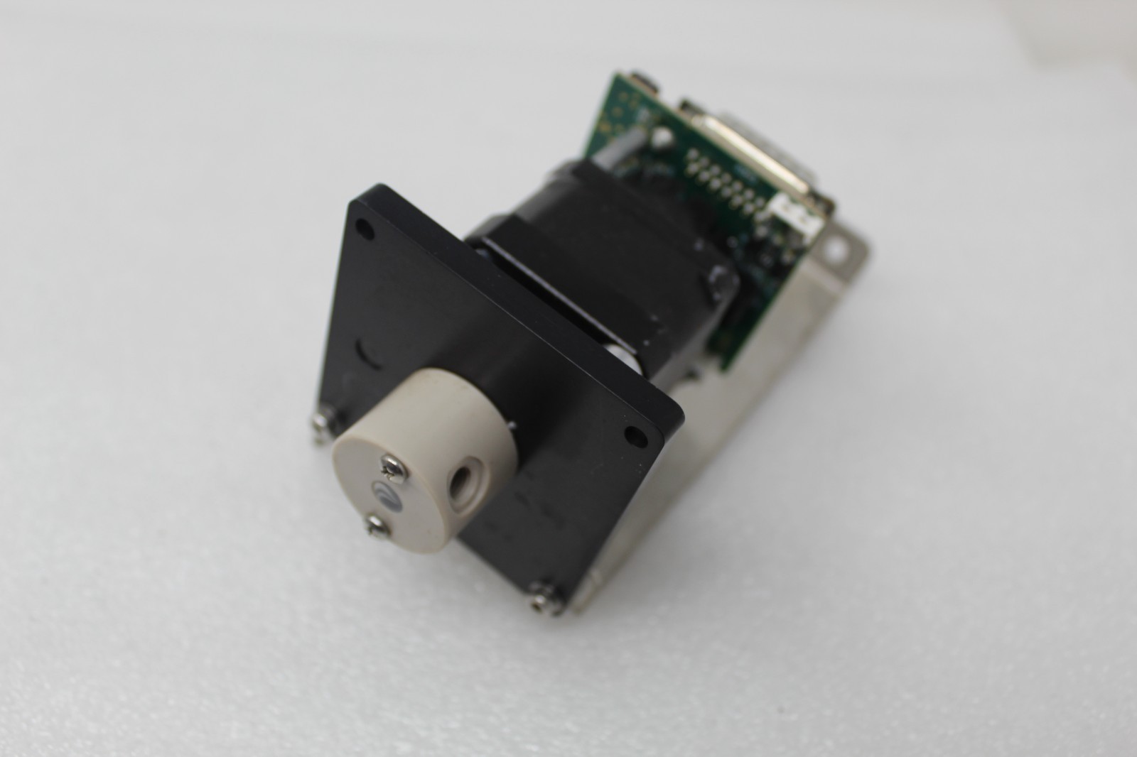Lin Engineering Model 4118S-30D-08R0 0.4a, W/PCB Controllers 4118S30D08R0