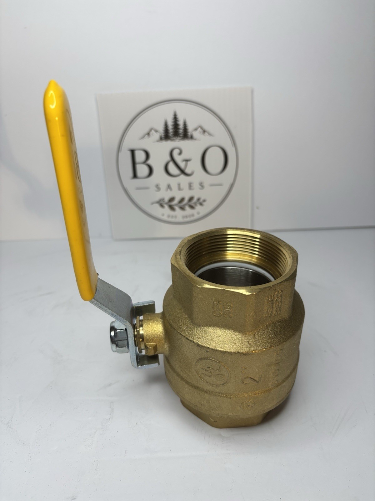 2in Brass Ball Valve: 2 Piece Full Port (600 PSI)