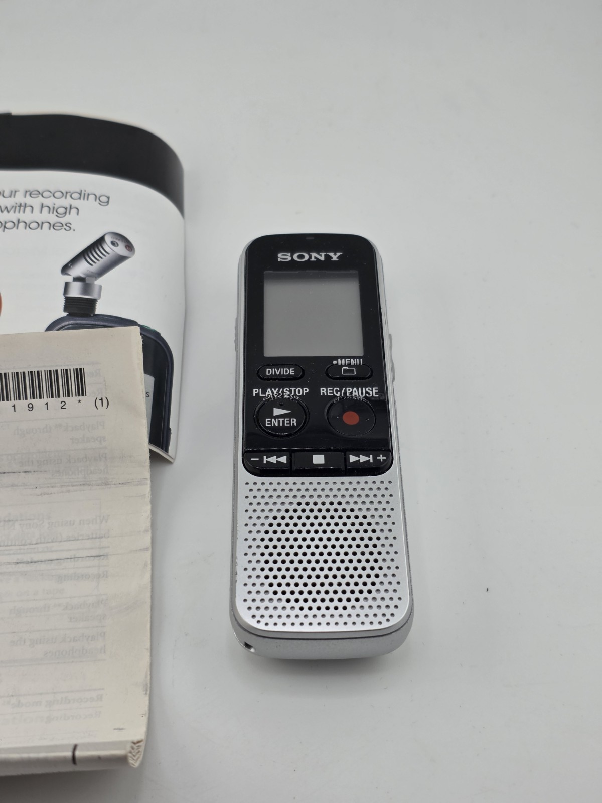 Sony ICD-BX112 Digital Voice Recorder 2GB 500HR Handheld • Tested Working