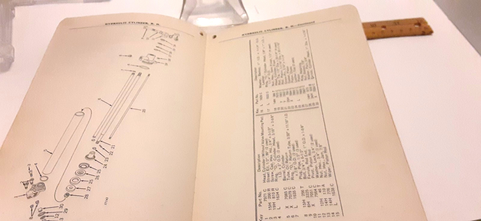 John Deere Operator’s Manual OM-C24-451 – HYDRAULIC LOADER No. 30 For M JD.