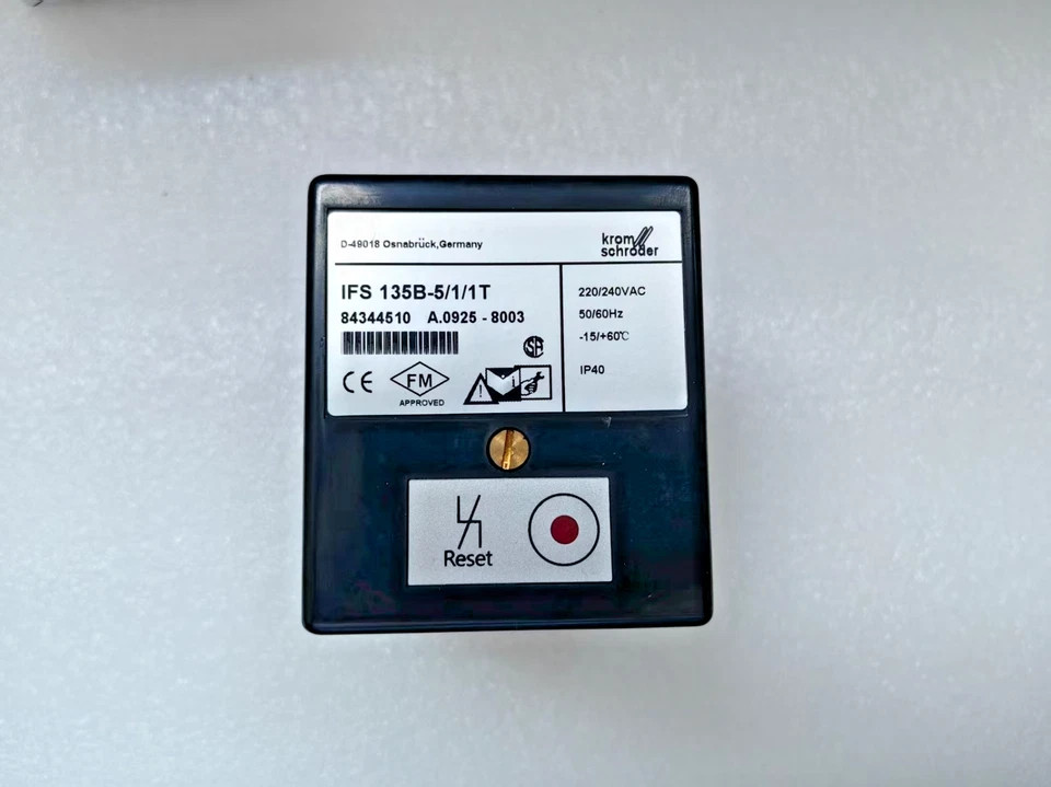 New In Box KROMSCHRODER IFS135B-5/1/1T Flame Detector