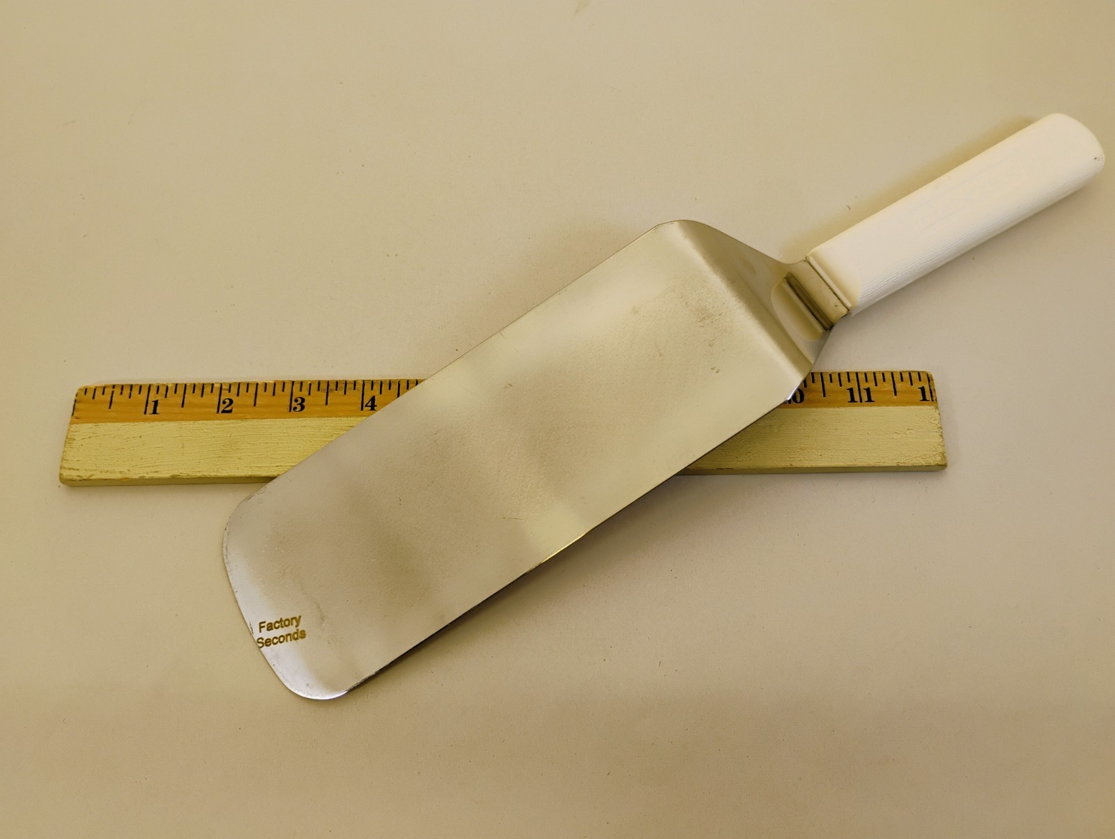 Dexter USA 8X3 Spatula Turner Stainless Semi Flex White Handle S286-8 Factory2nd