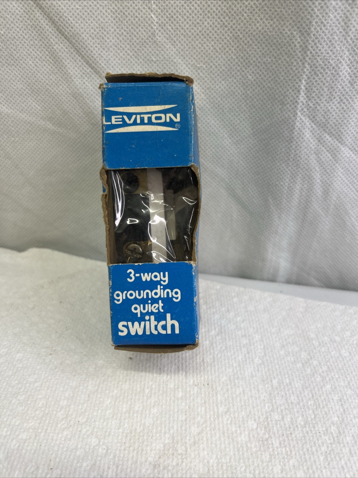 Leviton 1453-2WS 3-Way 15 Amp Quite Toggle Switch with Ground – White