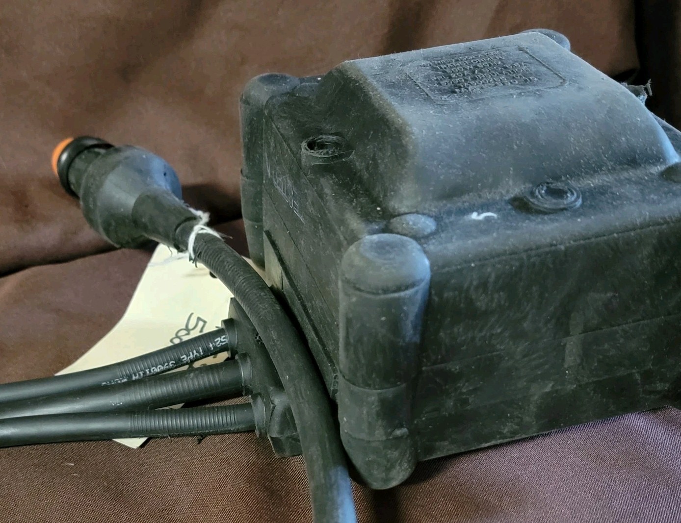 Amerace FAA-L-830-15 Series Isolating Transformer 500W 60Hz TA500266-01