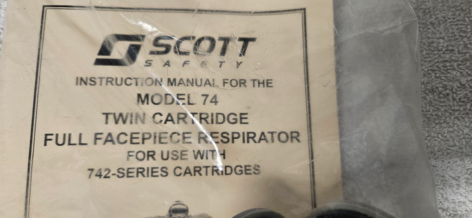 New Scott Safety Twin Cartridge Adapter Model 74 Full Face Respirator Mask Dust
