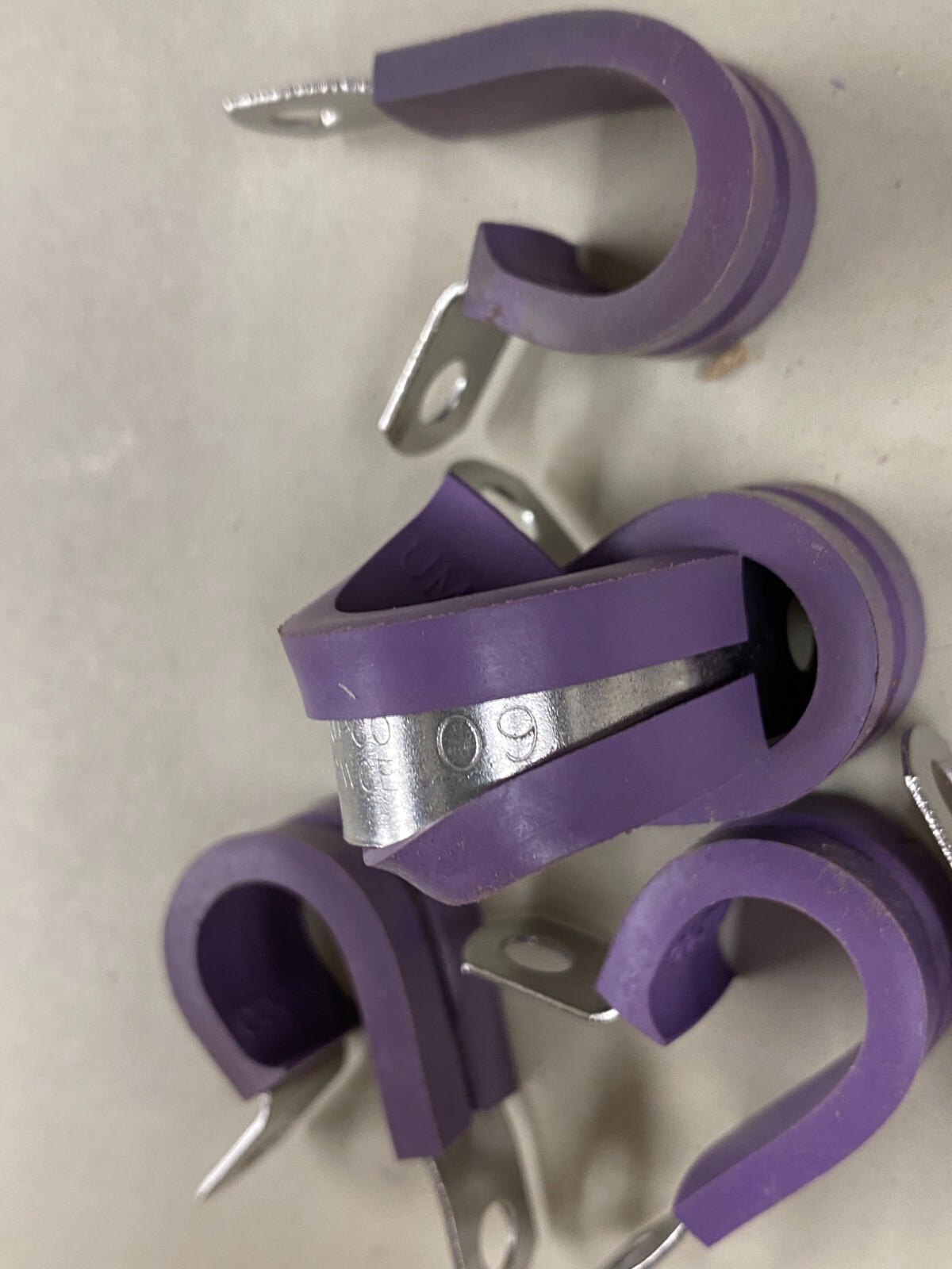 UMPCO #09 AS21919WCE, Single Loop Cushioned Clamp, Lot of 10