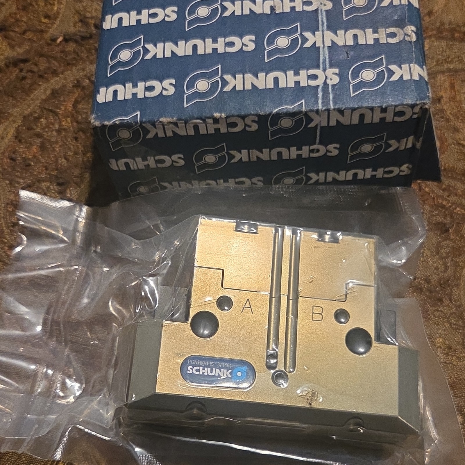 SCHUNK Industrial Robot Gripper PGN+80-1 IS Robot Component 371461