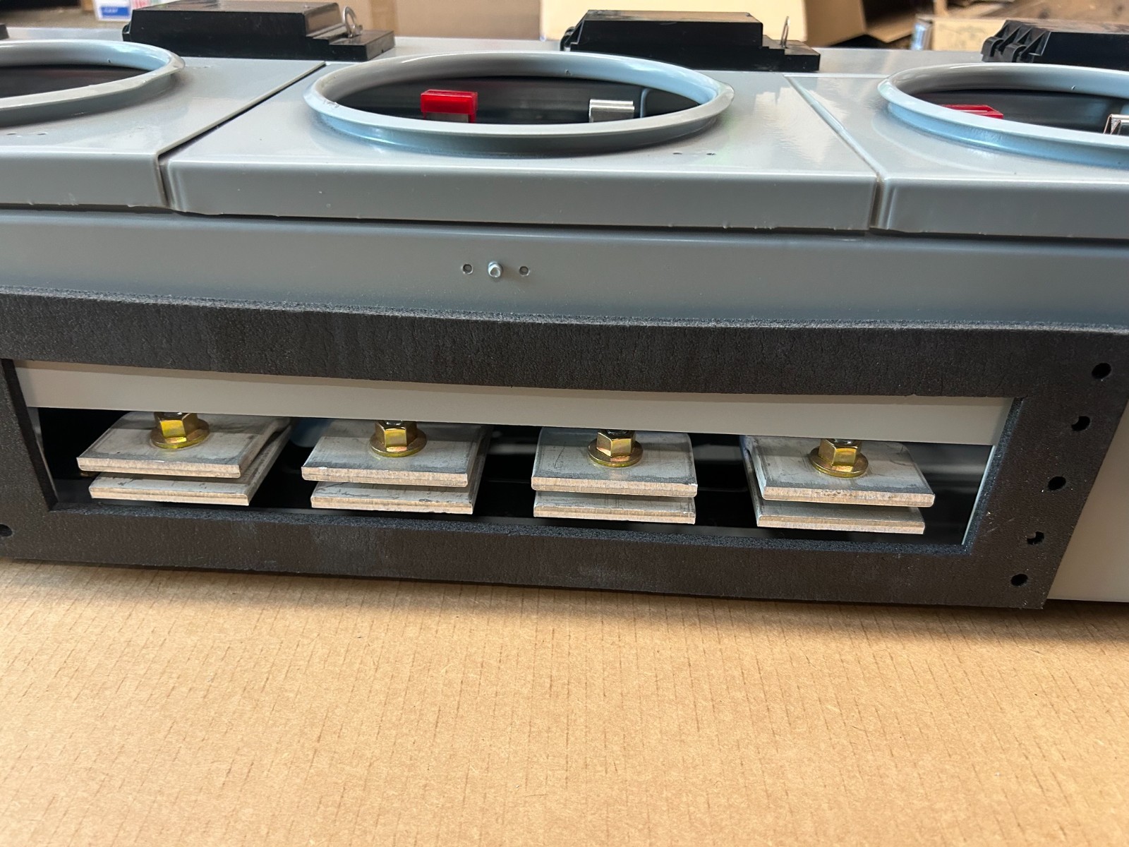 Eaton 3MM 125 Amp 5-Socket Ringless Meter Stack Module 3MM512R12 *NEW IN BOX*