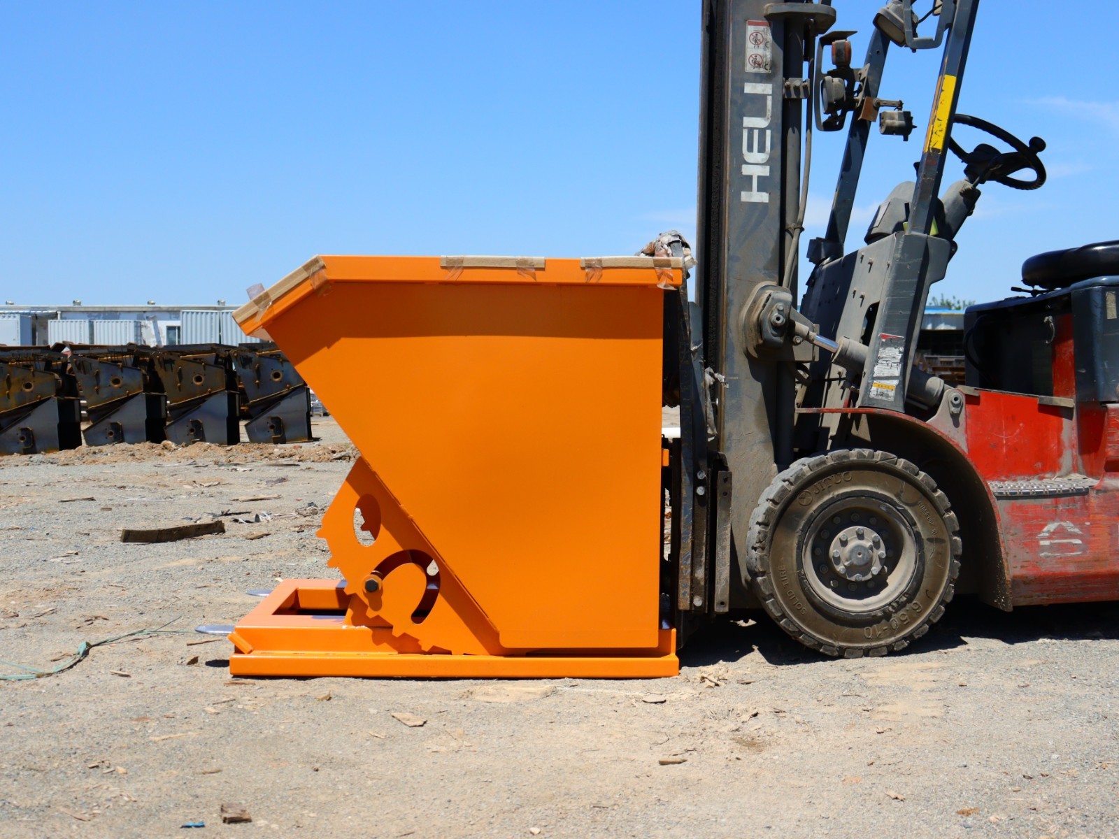 Self-Dumping Hopper – 1 Cubic Yard, Heavy Duty Steel, Forklift & Skid Steer Use