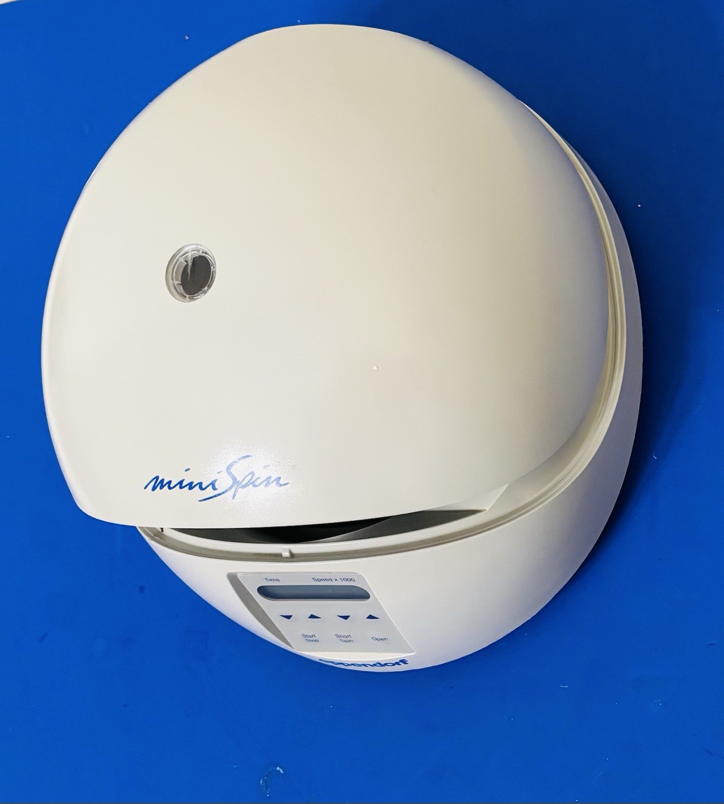 Eppendorf 5452 Minispin Centrifuge with Rotor
