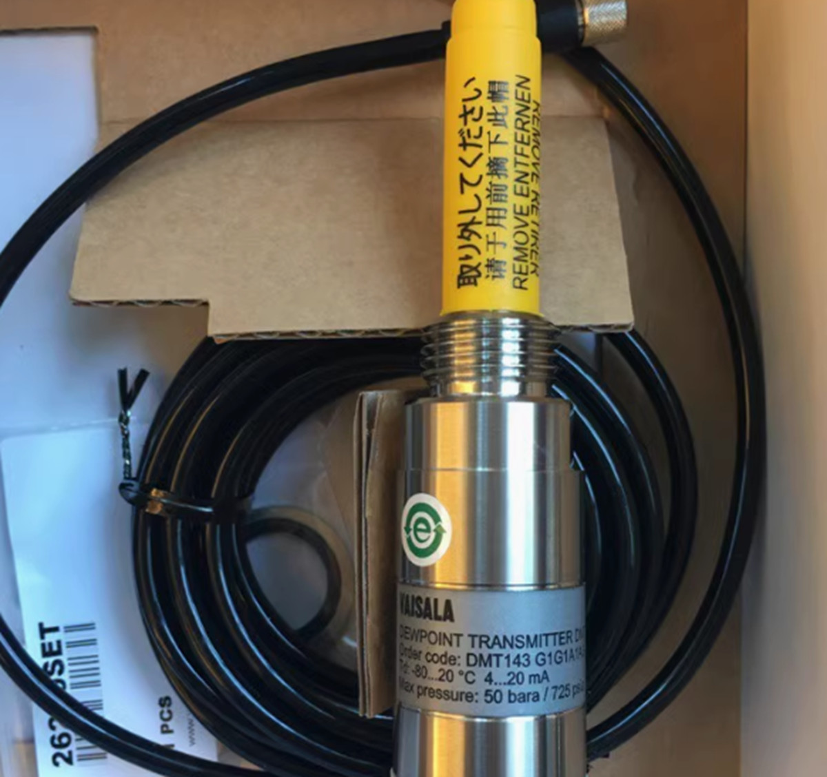 New VAISALA Dew Point Meter DMT143