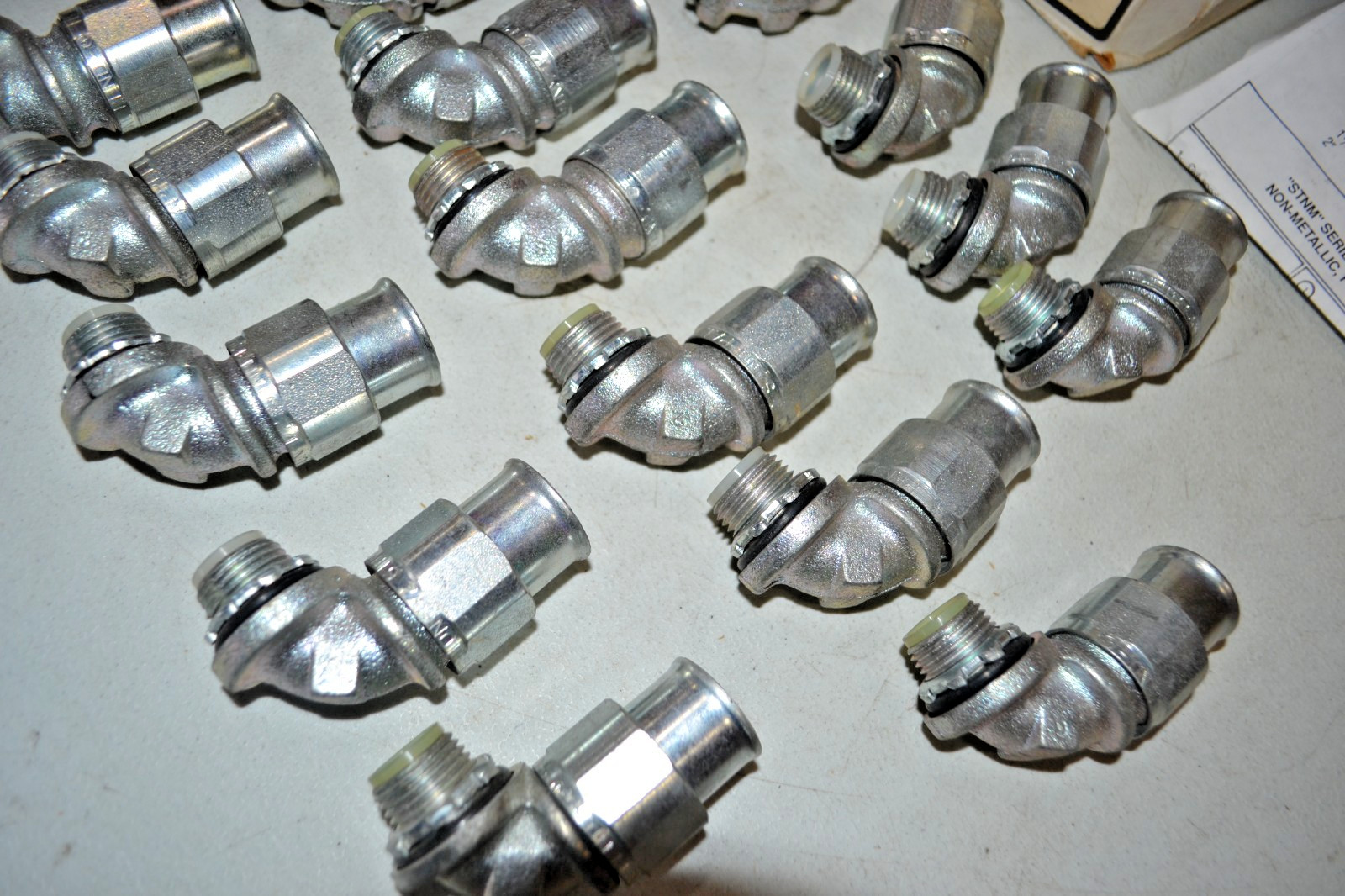 Appleton ~ STNM-9050 ~ Conduit Connector STNM9050 (Pack of 17) ~ NEW