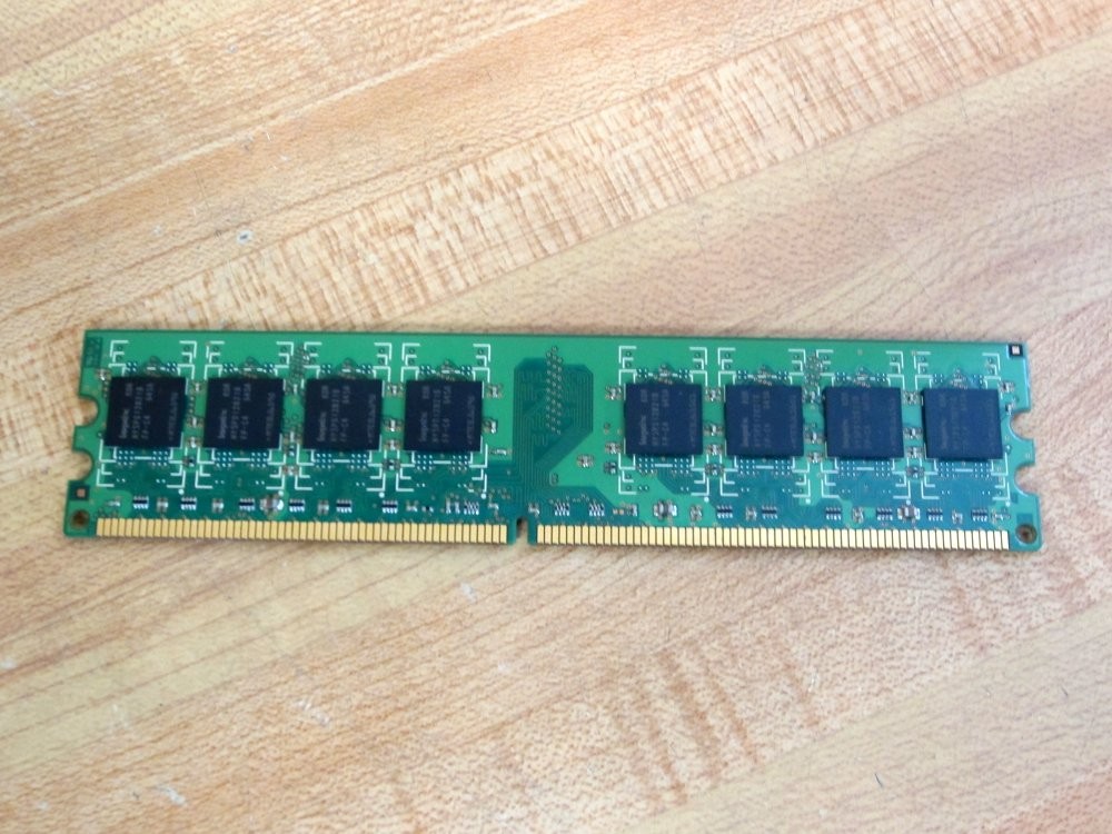 Hynix HYMP512U64BP8-C4-AB 1GB DIMM Memory Module 36P3341