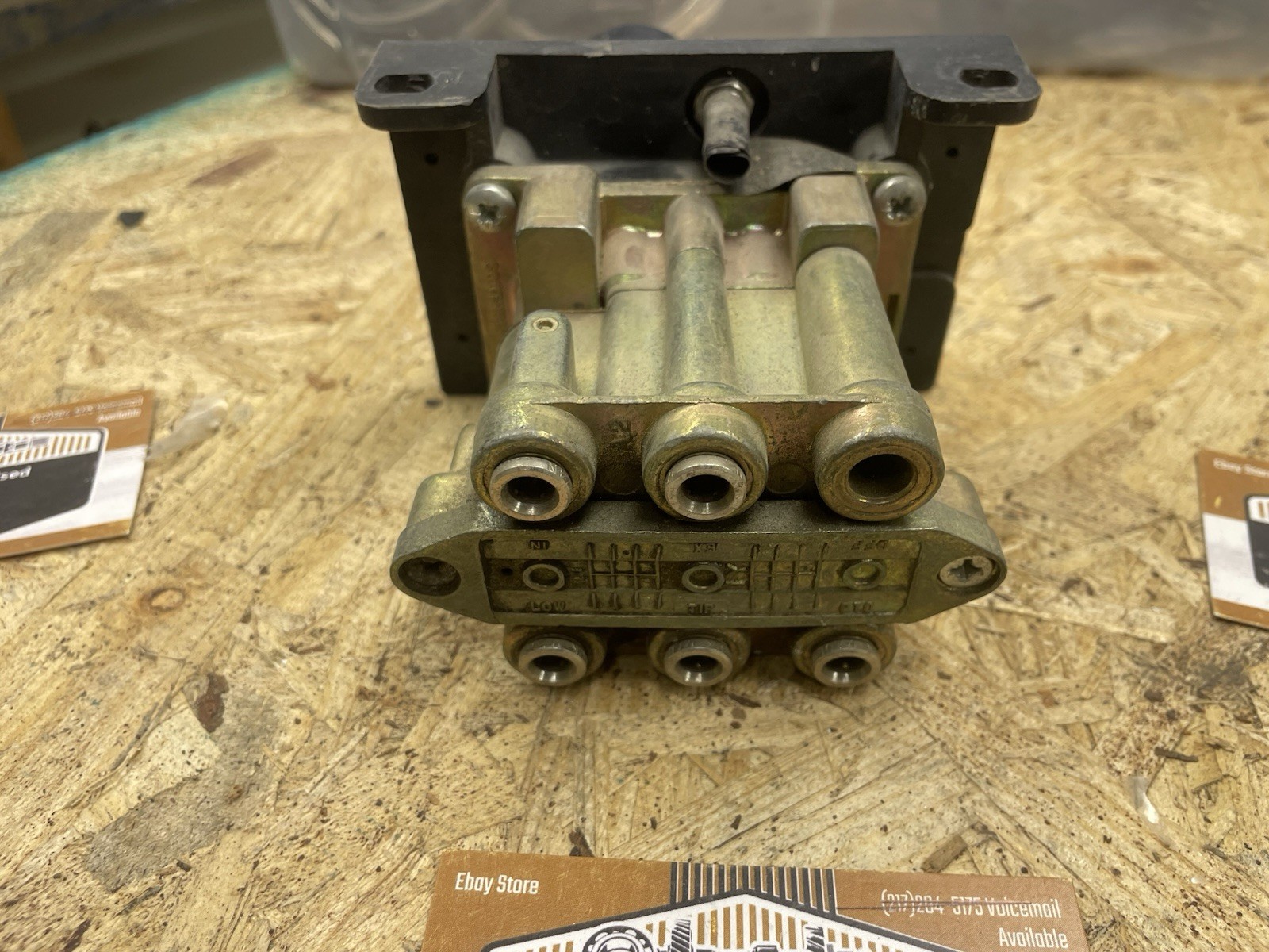 PTO CONTROL VALVE (OFF, ON, RAISE, LOWER) PERMCO P-AV-295 PTODUMP CONTROL Valve