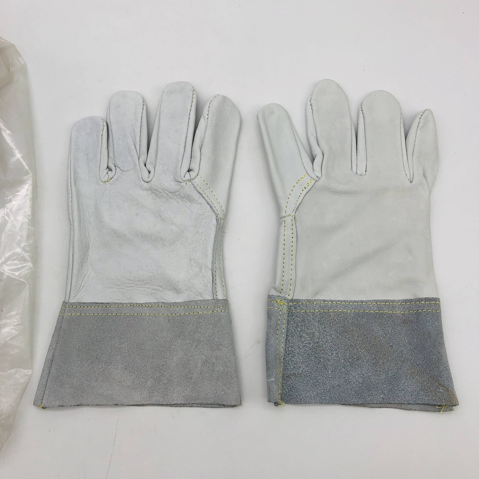 PIP 75-2022 Welders Gloves Sz Medium Top Grain Cowhide Leather Mig Tig 12 Pairs