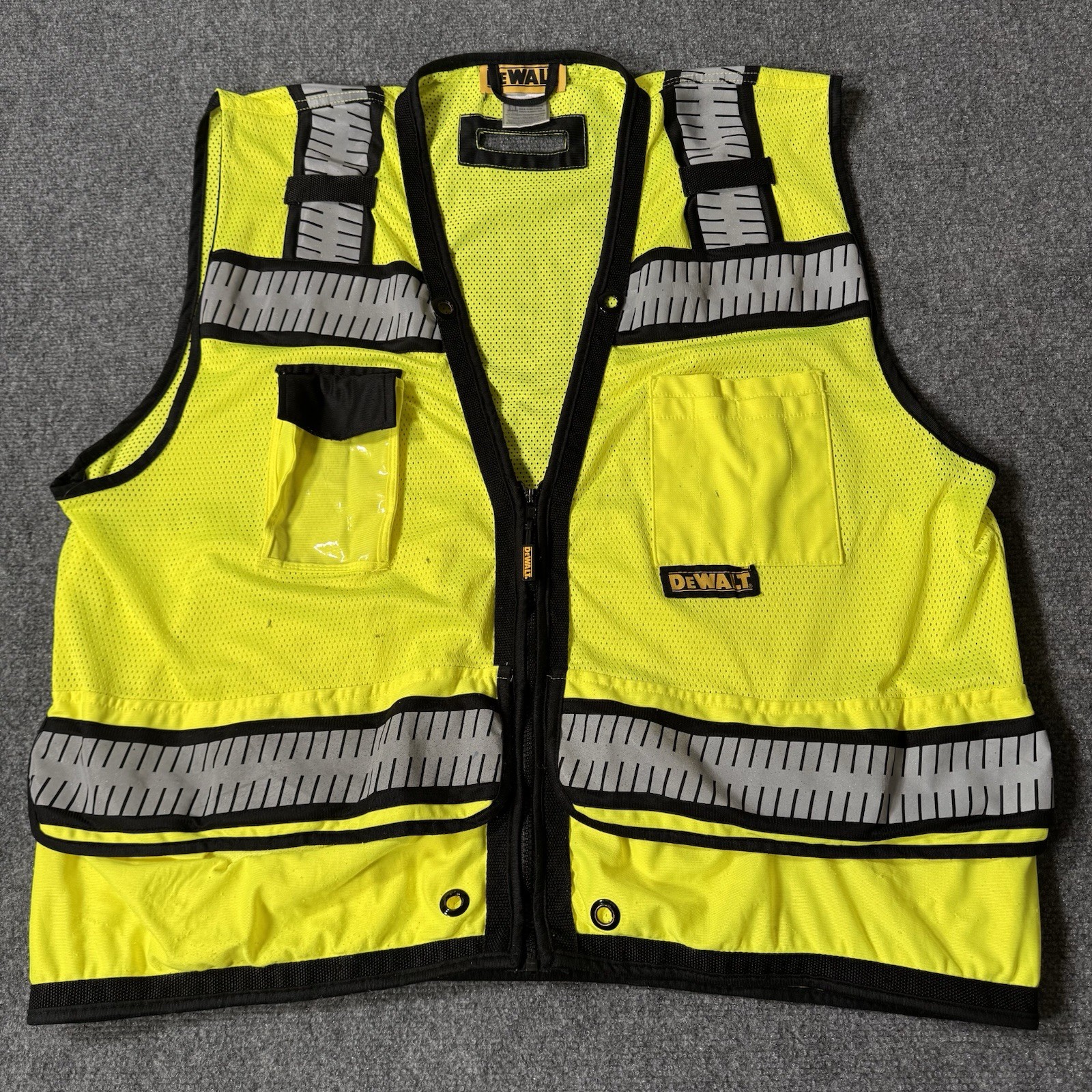 DEWALT DSV521 HEAVY DUTY Class 2 Heavy Duty Surveyor Vest 2XL Construction