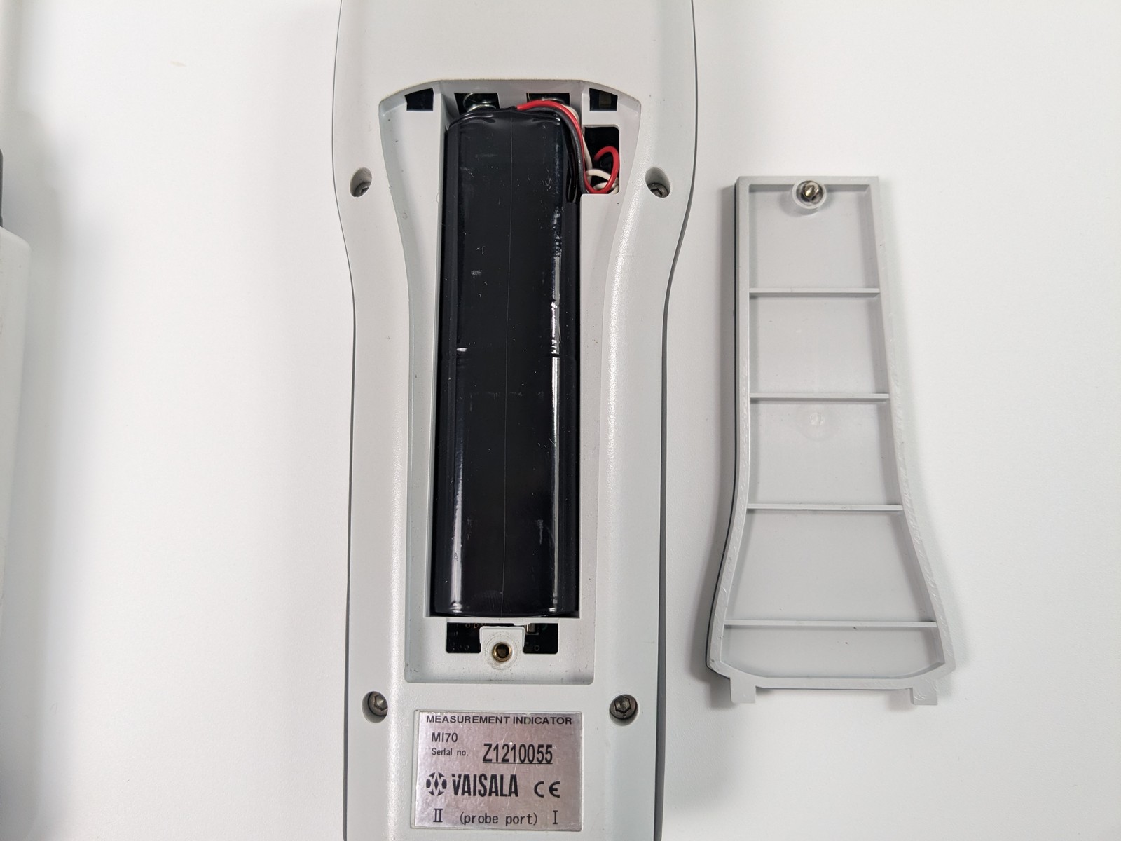 VAISALA HM70 Handy Type Thermo-Hygrometer Indicator with case MI70 HMP75