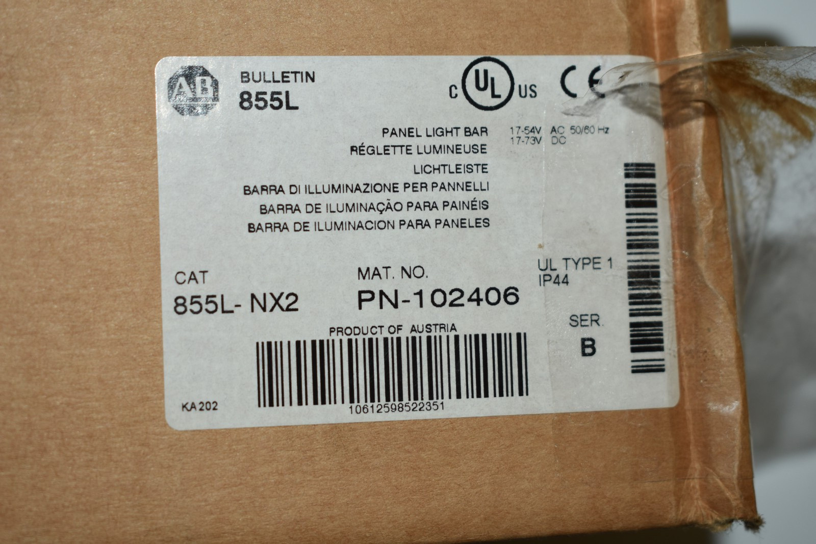 855L-NX2 ALLEN-BRADLEY PANEL LIGHT BAR 730 LUMEN NEW SURPLUS