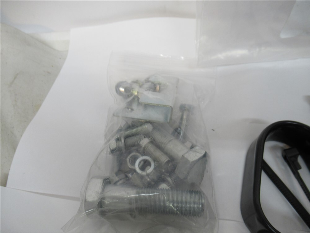 Kubota 7J292-94000 / 7J419-94200 ,3rd Function Valve Hardware & Brackets