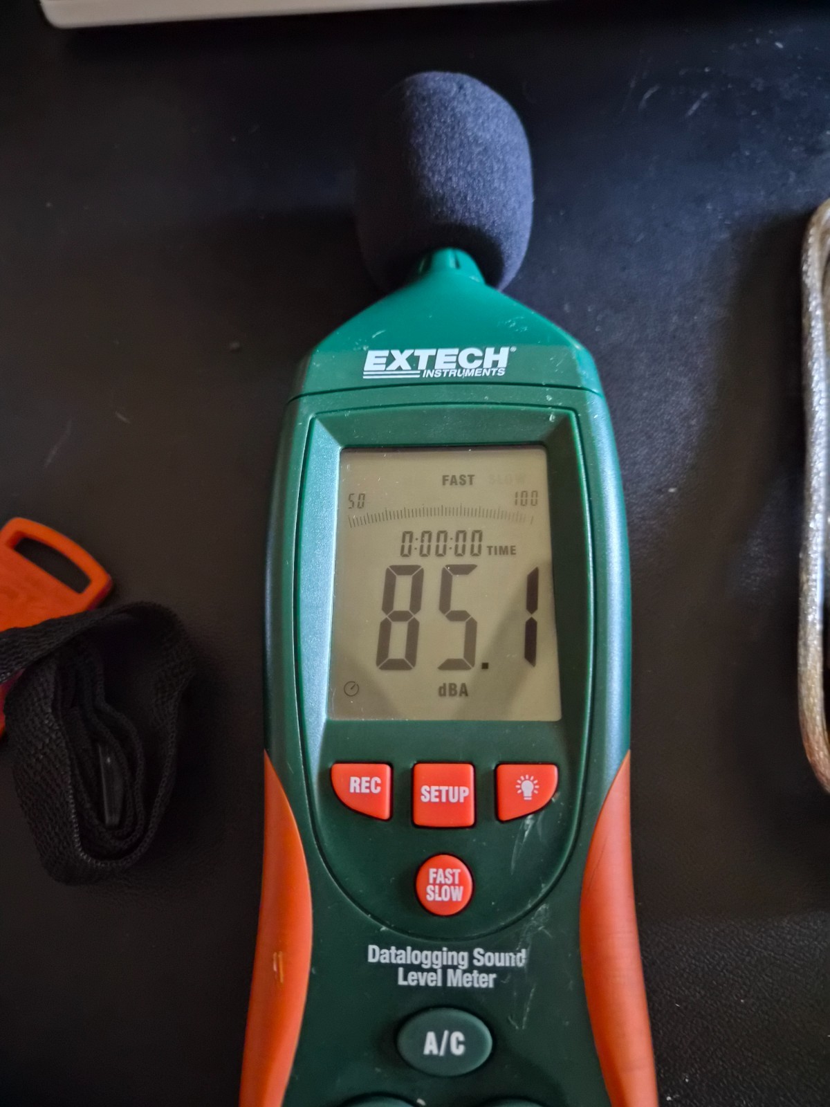 EXTECH – MODEL HD600 Digital Datalogging Sound Level Meter W/ CASE & ACCESSORIES