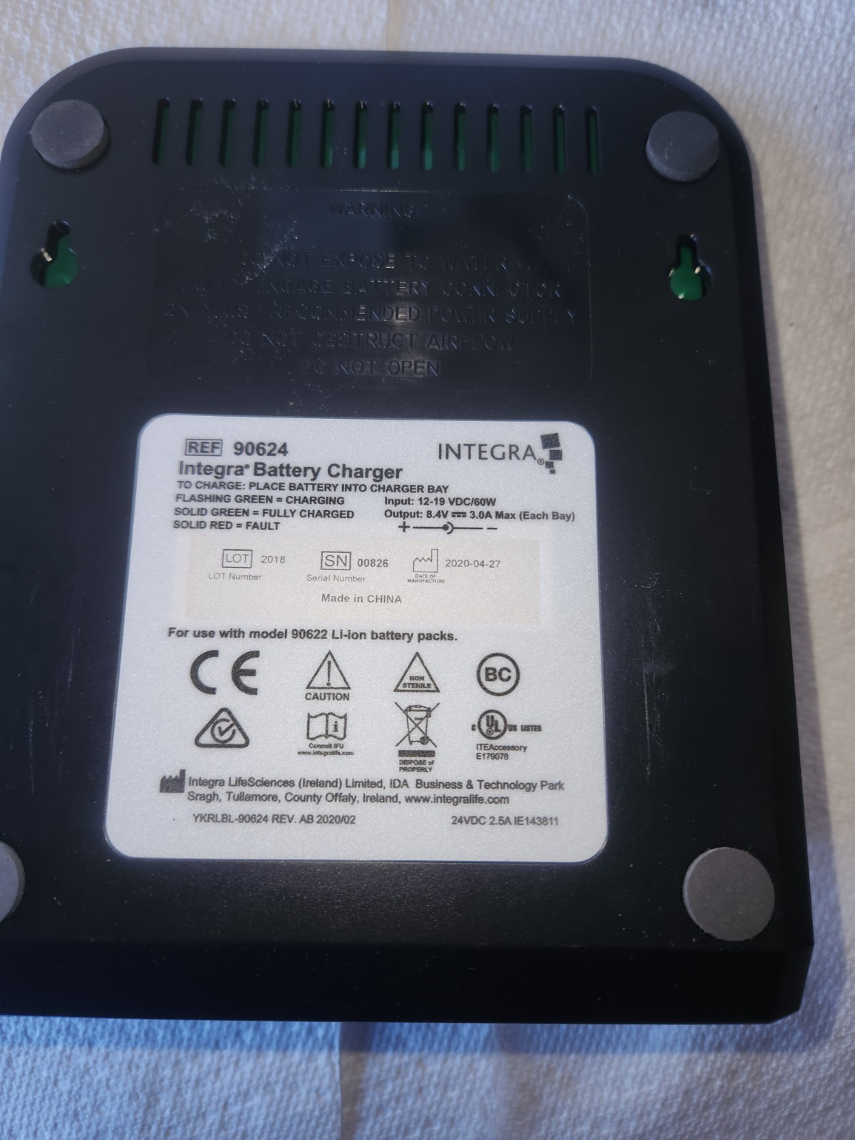 Integra 90624 Dual Bay Battery Charger