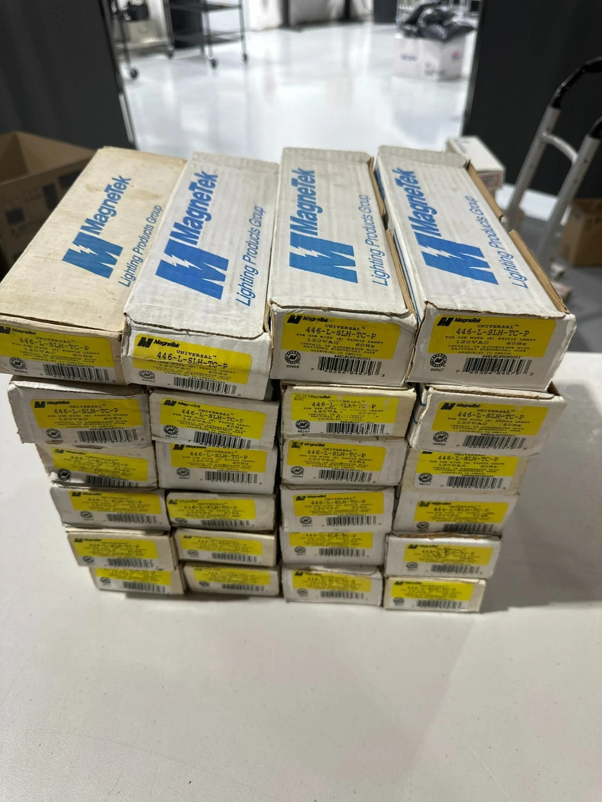 Magnetek 446-L-SLH-TC-P Universal Watt Reducer, Magnetic Fluorescent, 120V, 60Hz