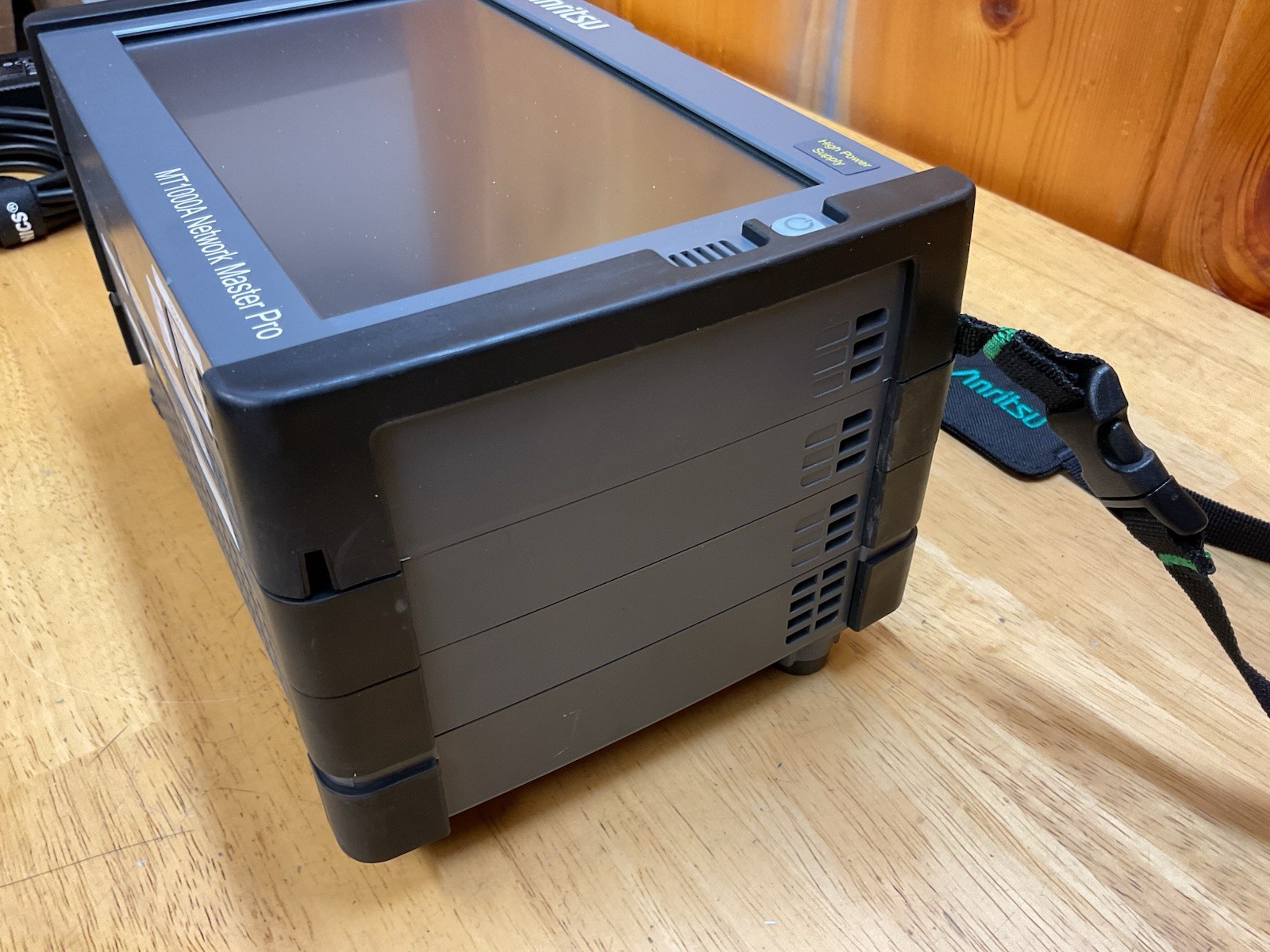 Anritsu MT1000A Network Master Pro; MU100090A, MU100021A, MU100011A Modules