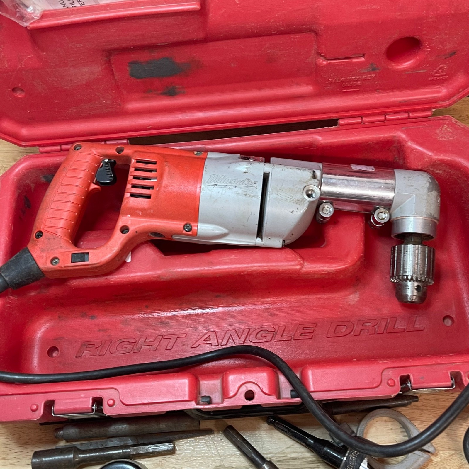 Milwaukee 1107-1 1/2» Corded Right Angle Drill with case