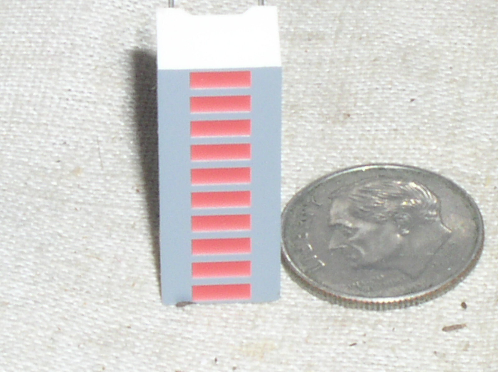 NEW EVERLIGHT M V57164 630NM 10 SEGMENT RED LED BAR-GRAPH DISPLAY 20-PIN DIP USA