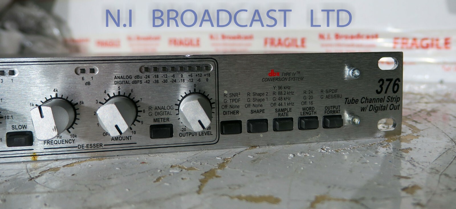 Dbx 376 tube channel strip with analog and digital outputs