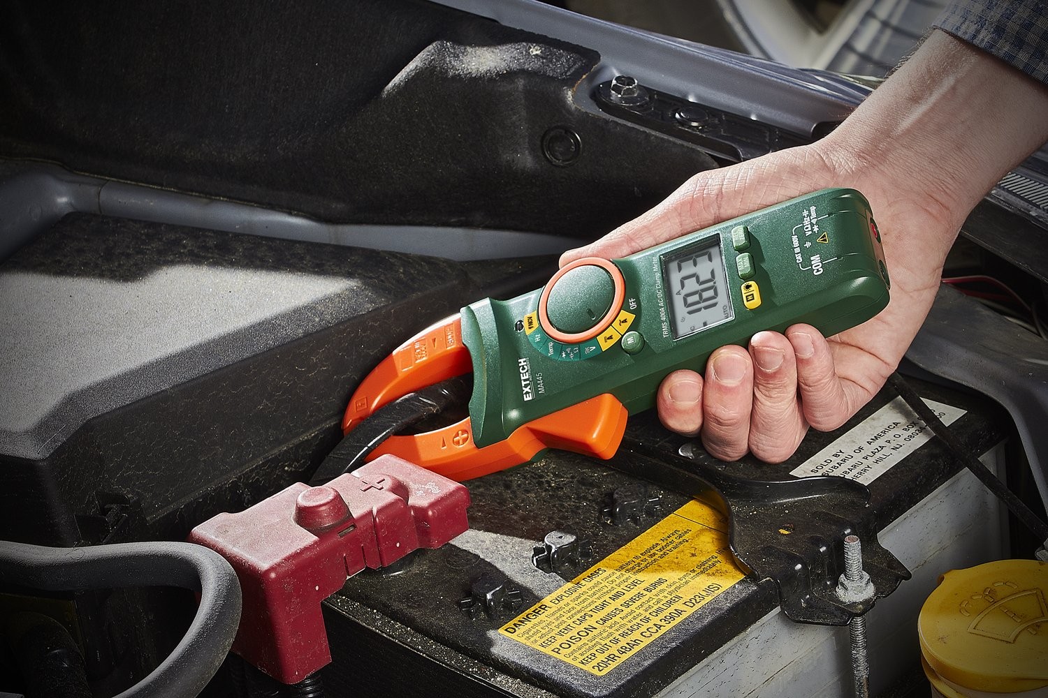Extech MA445 400A True RMS AC/DC Clamp Meter with NCV Detector, 1.2″ Jaw