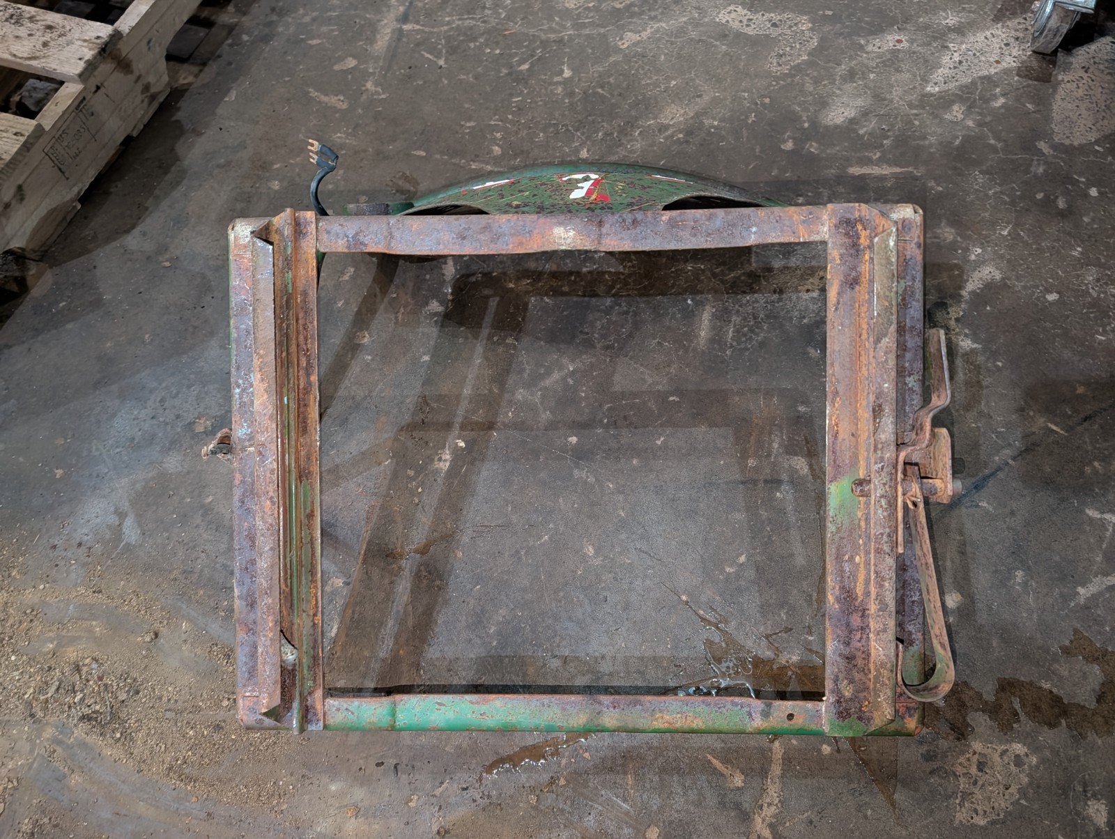 John Deere 50 Seat Frame Assembly 60 70 Seat Backrest An Light Bracket