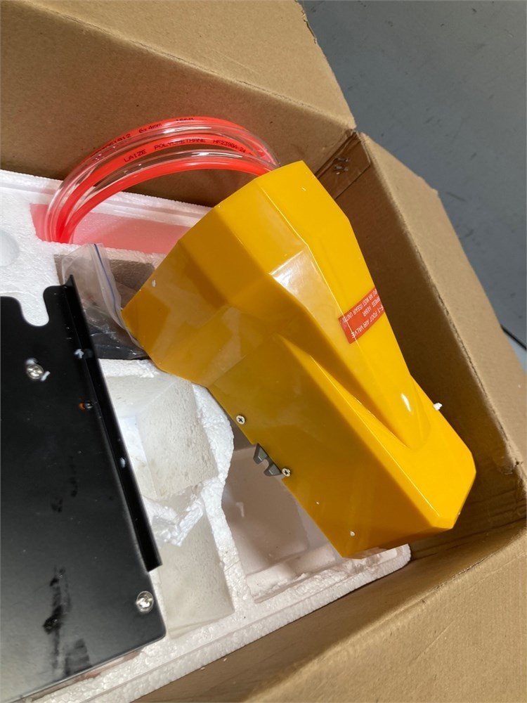 Nakkaa Pneumatic Crimping Tool Am-10 Pneumatic Wire Terminal Crimper with 15 Set