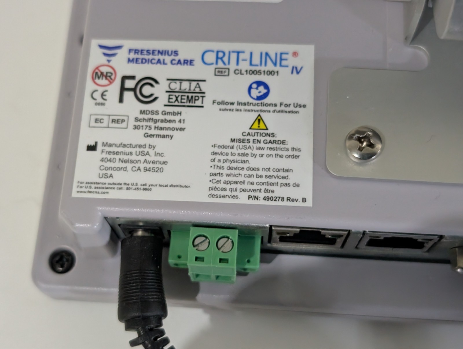 Fresenius Crit-Line IV monitor CL10051001 w/ CLiC sensor, GCX mount, as shown