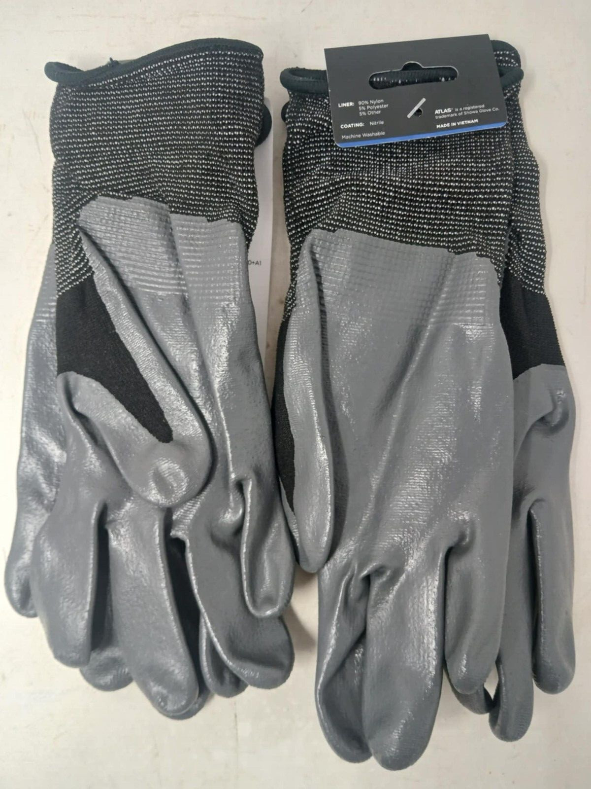 Showa Atlas Medium 370 Nitril Black and Gray Premium Grip Gloves 2 Pairs