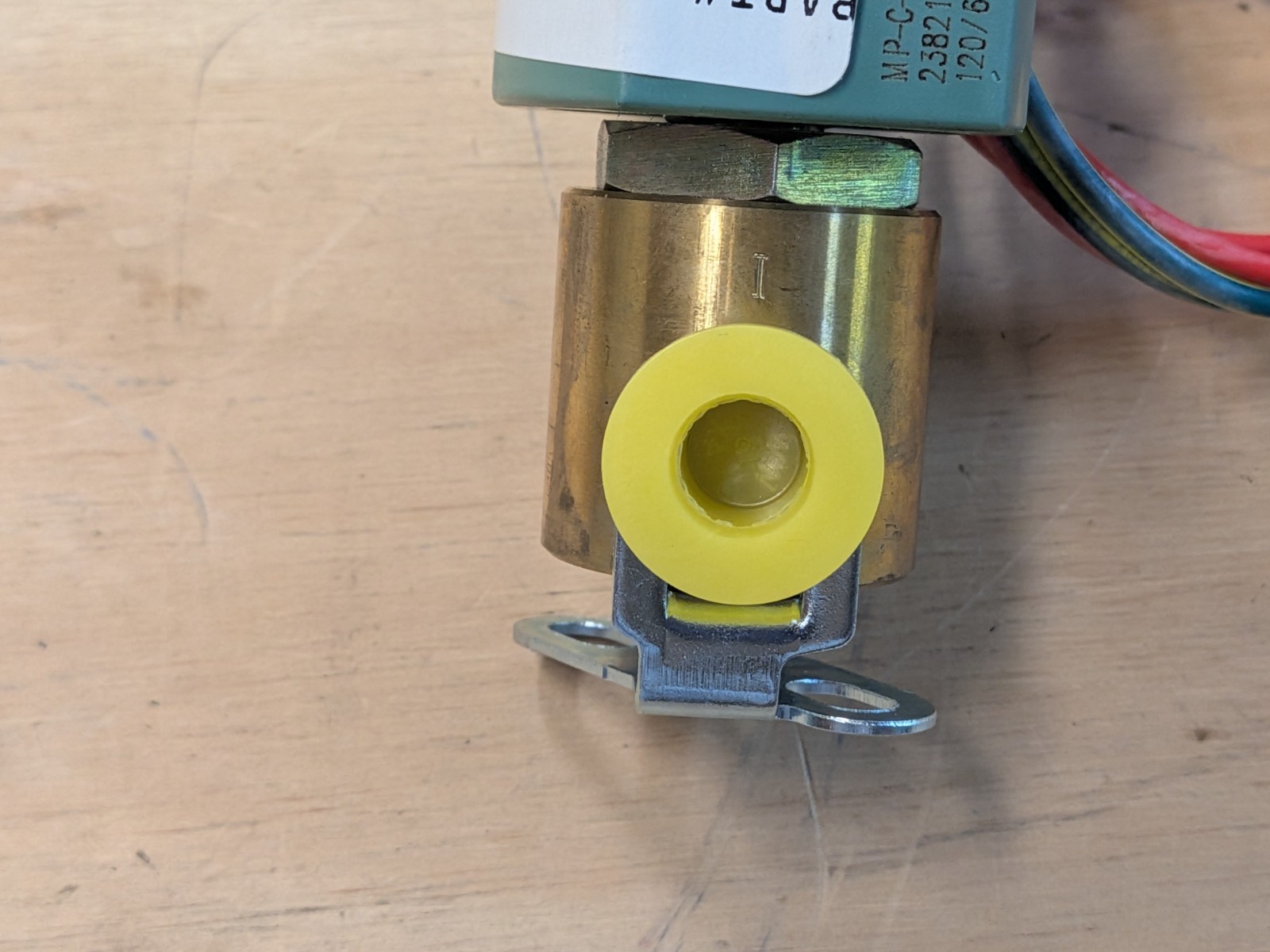 ASCO 8262G22 RedHat Solenoid Valve 1/4 NPT Normally Closed 120V AC
