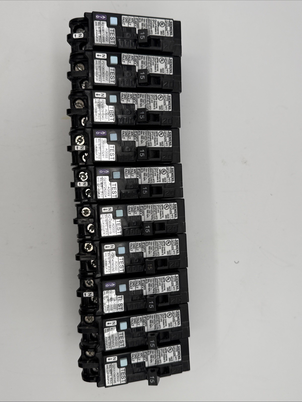 Siemens Q115DFN 15A 120V Plug-In Circuit Breaker Lot Of 10
