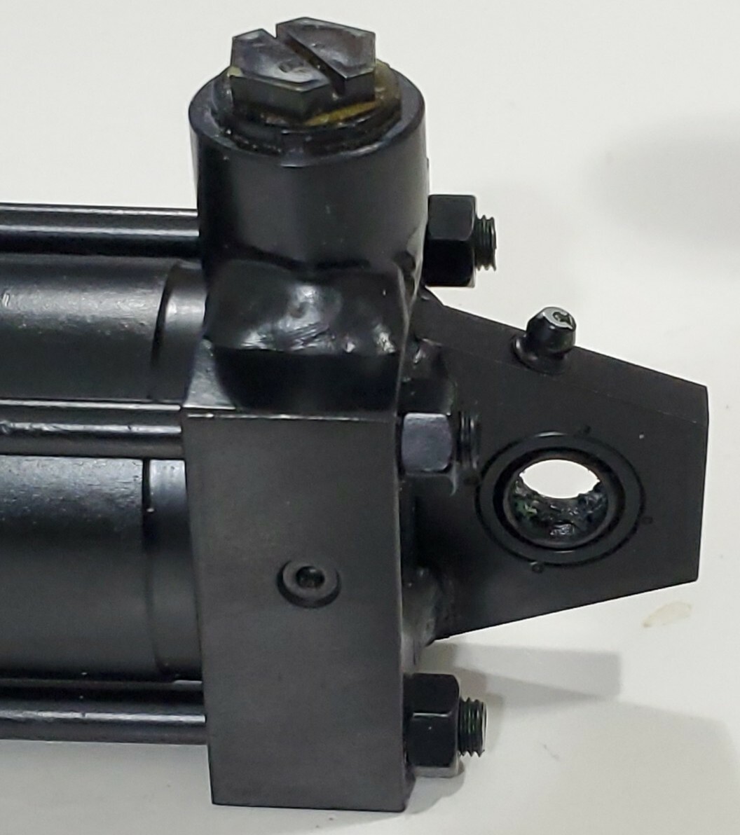 *NEW* Parker 2.00CSB3LCTS39AC31.000 Hydraulic Cylinder 2″ I.D. 31″ Stroke 980PSI