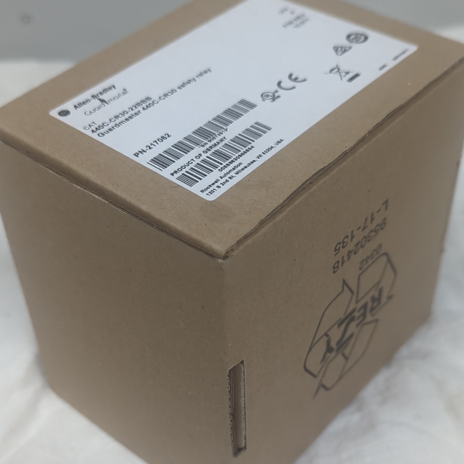 Allen-Bradley Guardmaster 440C-CR30 Safety Relay 24VDC 4PST 440C-CR30-22BBB