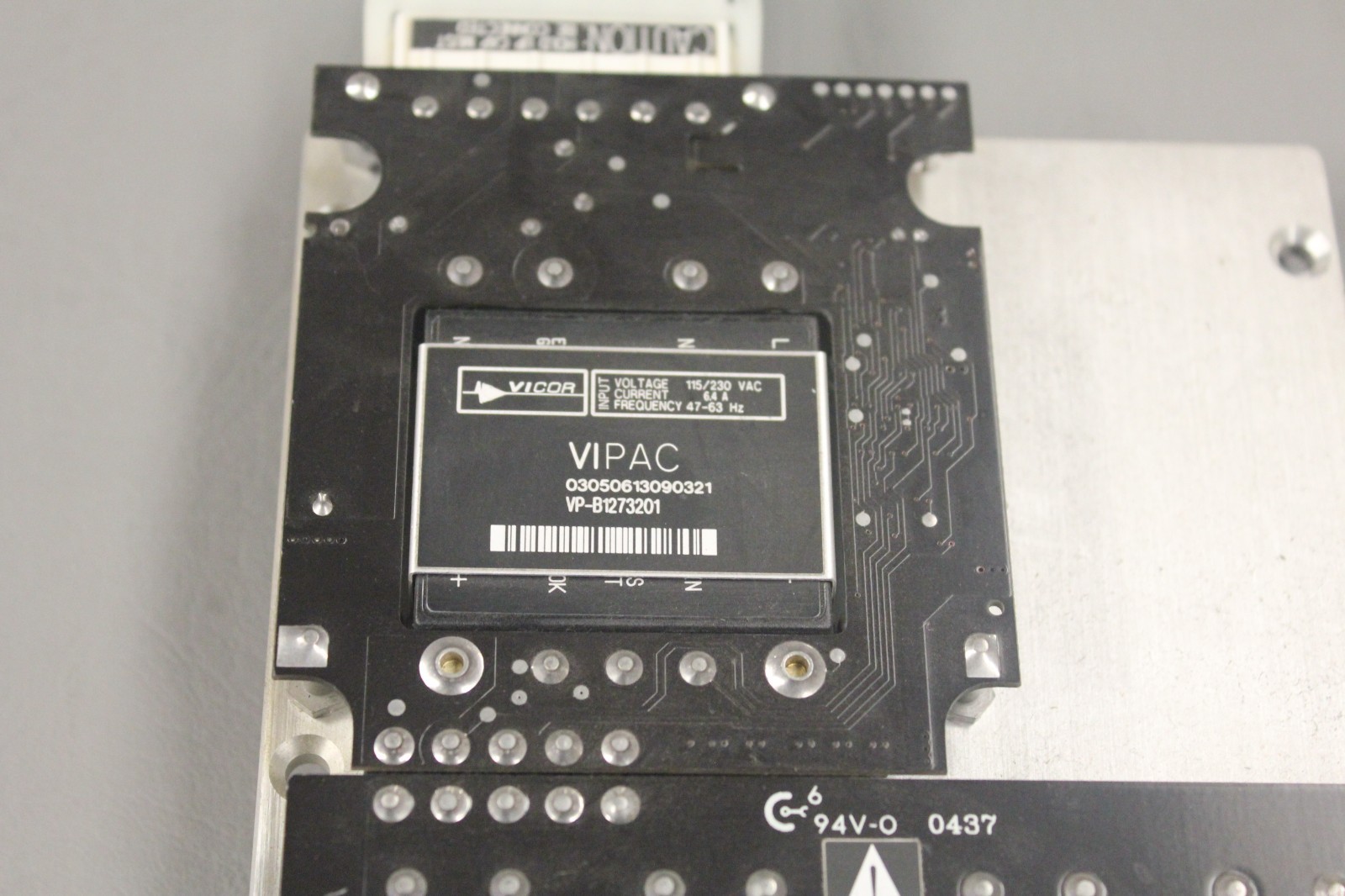 VICOR VIPAC INTEGRATED POWER SUPPLY DUAL CAPACITER BOARD 03050613090321
