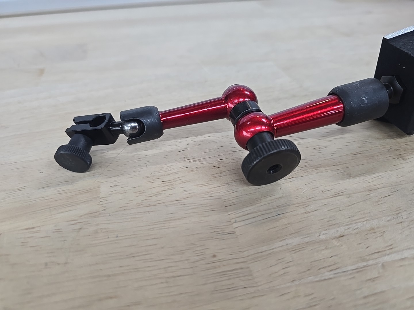 Red Adjustable Magnetic Base Holder for Digital Dial Indicator