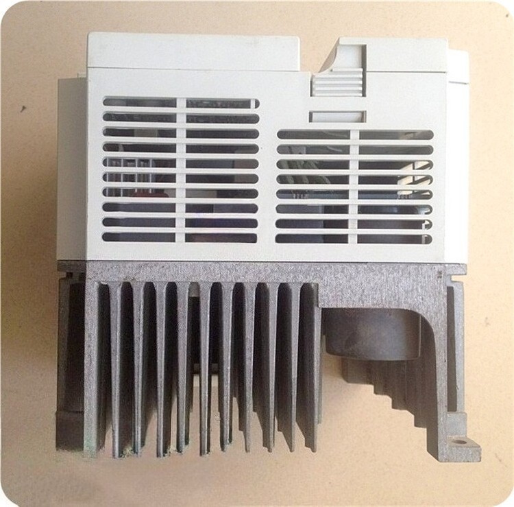 FR-E540 inverter FR-E540-2.2K inverter 380V 2.2KW, beautiful appearance