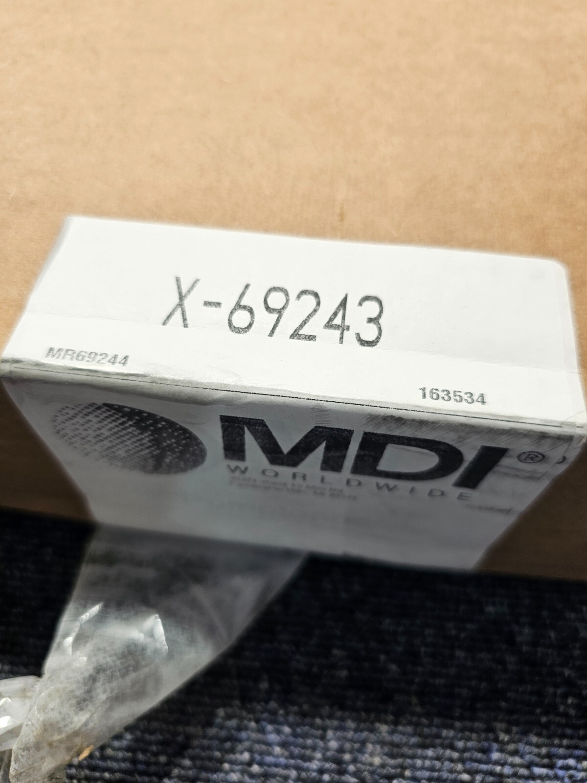 MDI Worldwide Top-Loading Plastic Pump Topper Advertising Holder X-69243