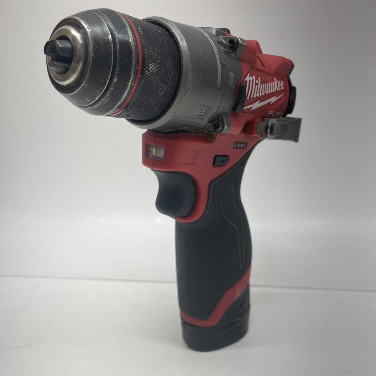 MILWAUKEE TOOLS 3404-20 M12 FUEL HAMMER DRILL DRIVER W BATTERY (CMP125034)
