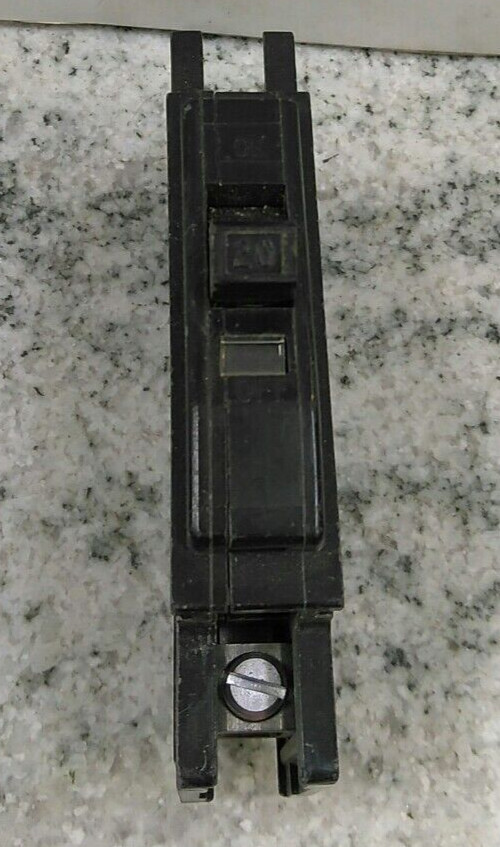 SQUARE D/BREAKER/ QOU120/ 1POLE/20A/ 120/240VA/TYPE QOU/ OLD STYLE/USE(36C2UP