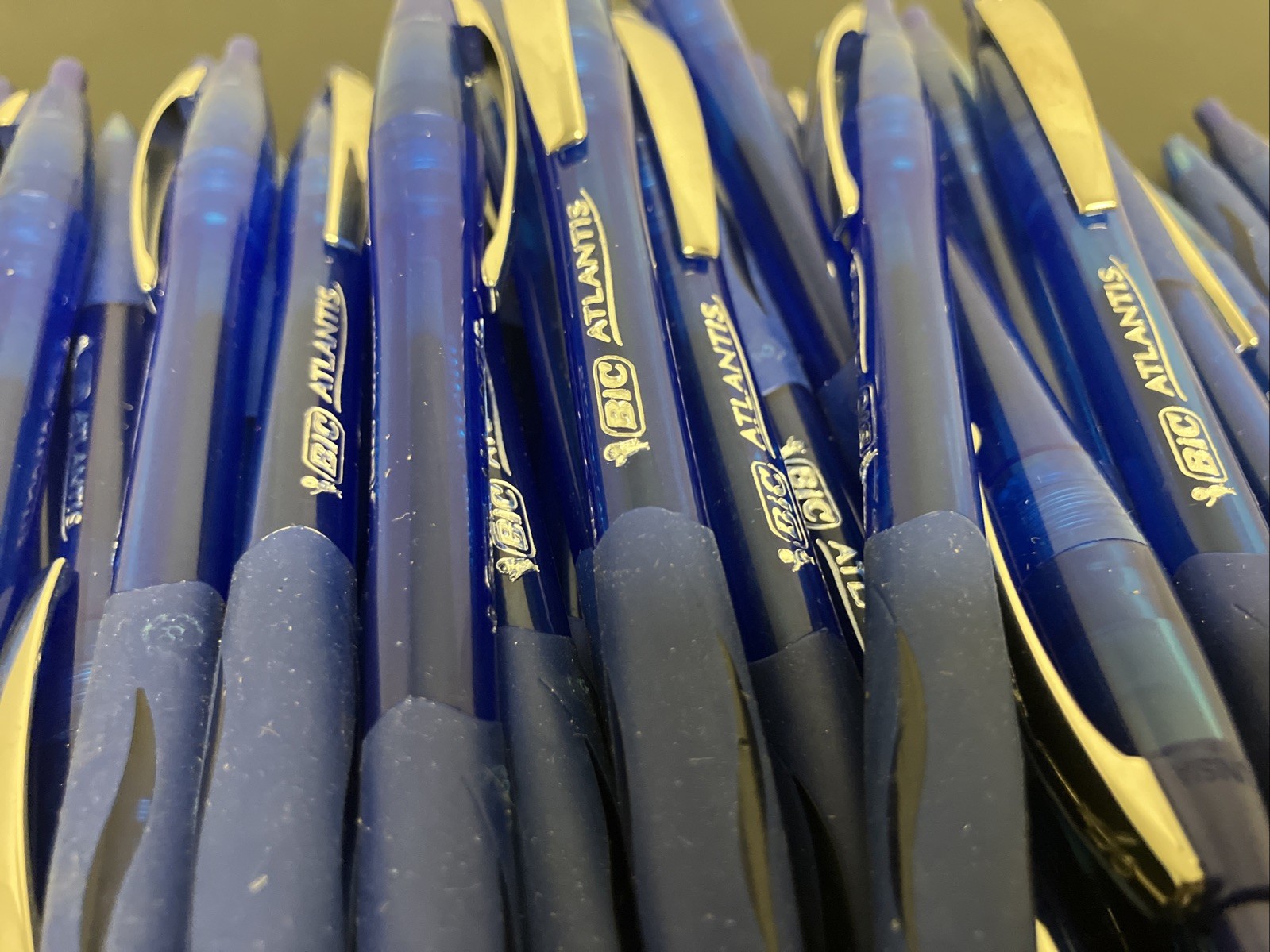 36-Count BIC Glide Retractable Ballpoint Pens, Medium Point (1.0mm) Blue