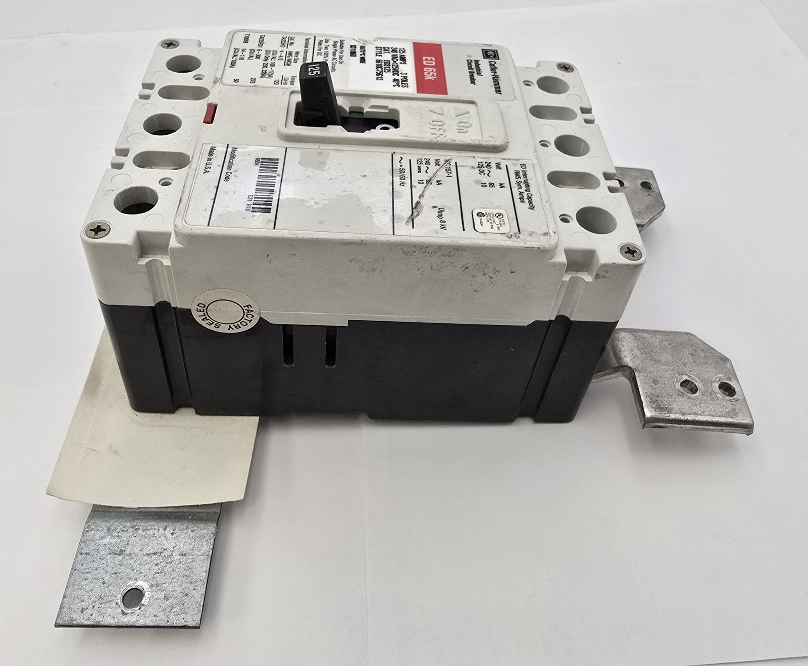 Cutler Hammer ED3125 Circuit Breaker 125A 240V 3P Style 6610C75G13