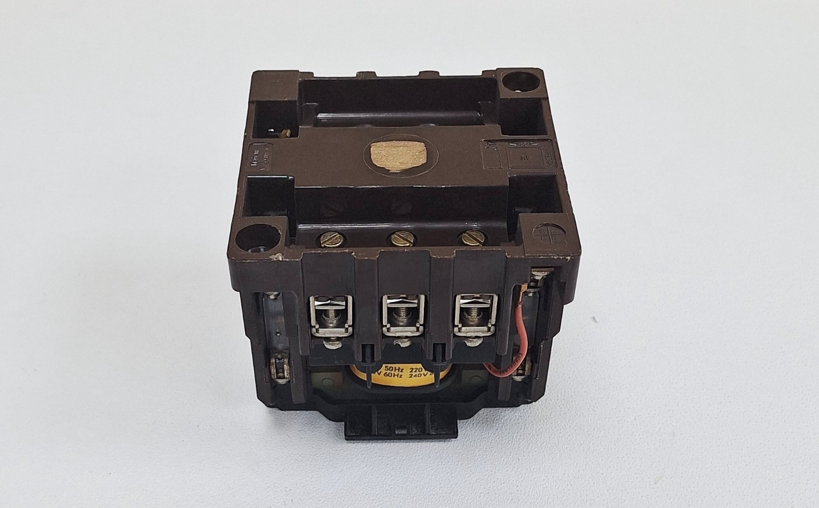 Klockner-Moeller DIL2v-22 Contactor 220/240V 50/60Hz