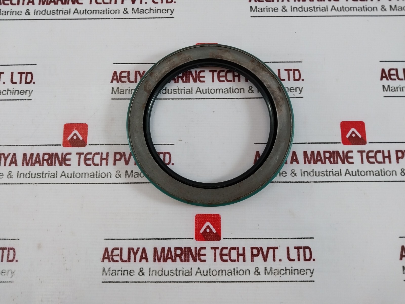 Lot of 2X SKF CR 37532 Oil Seal 80885645
