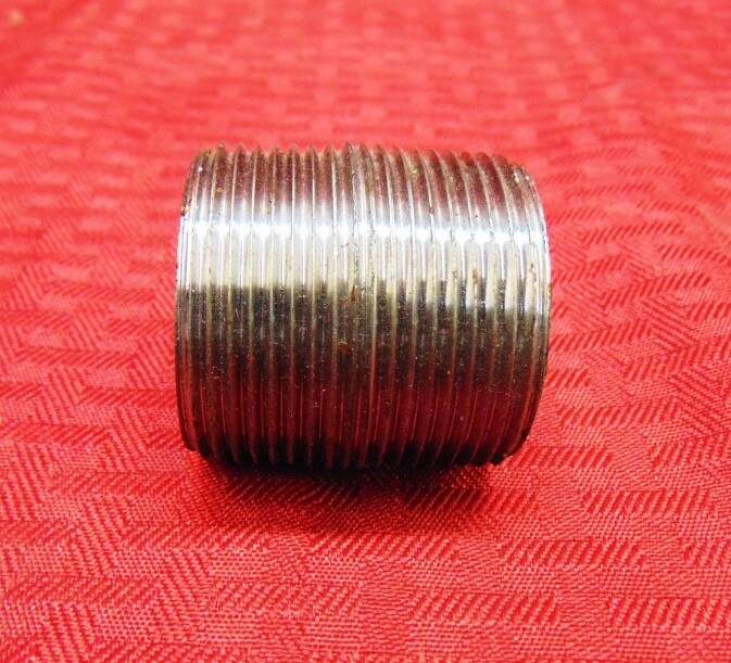 BLACK SCHEDULE 40 PIPE NIPPLE, #612-5470 (LOT OF 8)
